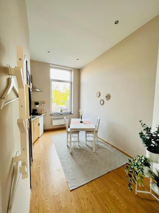 לייז' Charmant Petit Appartement. מראה חיצוני תמונה
